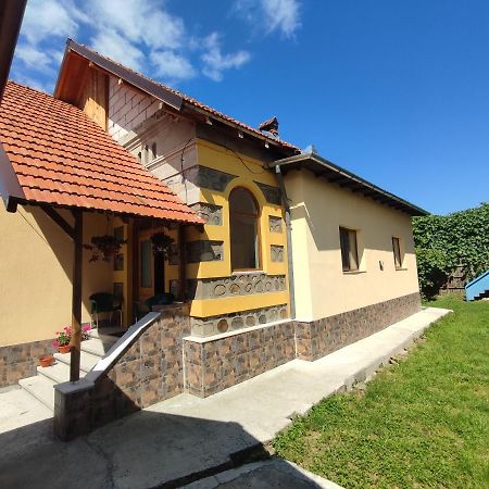 מלון קורטאה דה ארגס Central House מראה חיצוני תמונה