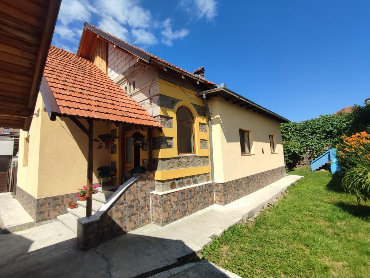 מלון קורטאה דה ארגס Central House מראה חיצוני תמונה